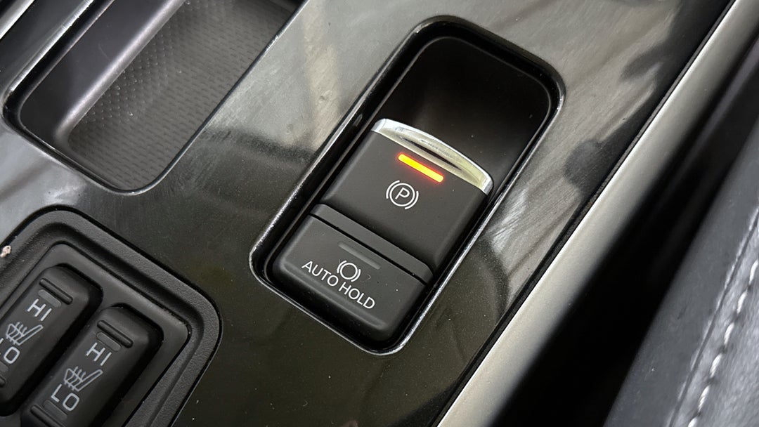 2020 Mitsubishi Outlander Ls 7 Seat (2WD), Automatic, 62579 km, Handbrake