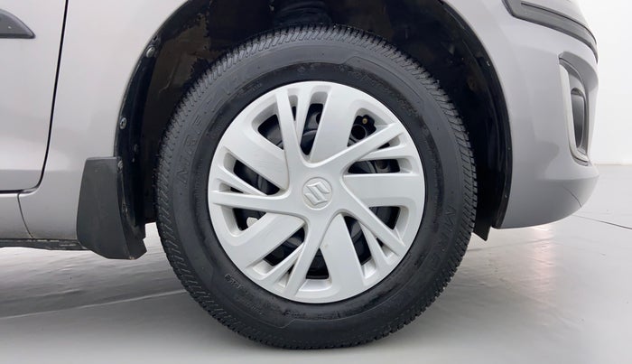 2015 Maruti Swift VXI D, Petrol, Manual, 62,081 km, Right Front Tyre