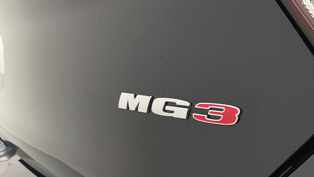 Badge (Boot Right Side)