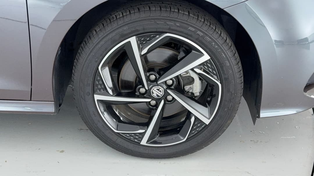 2024 MG Mg5 Essence, Automatic, 8371 km, Right Front Wheel