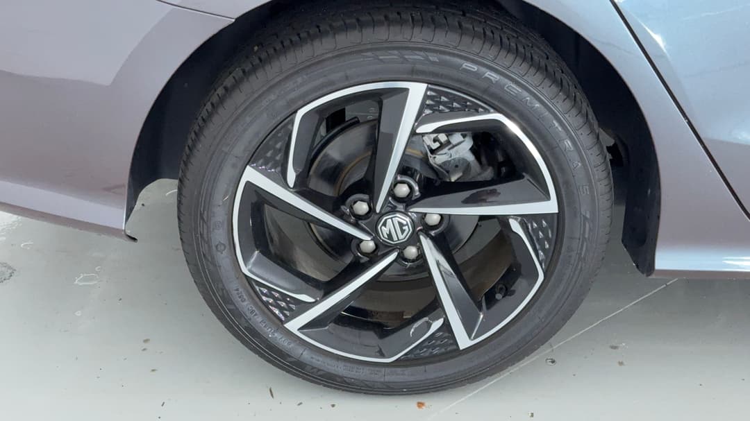 2024 MG Mg5 Essence, Automatic, 8371 km, Right Rear Wheel
