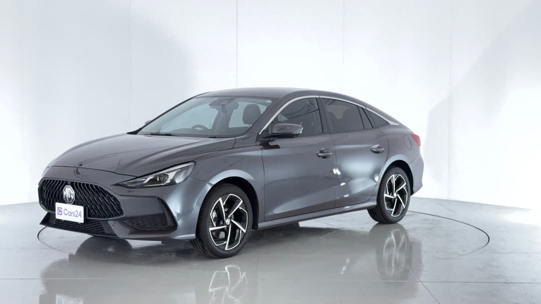 2024 MG Mg5 Essence, Automatic, 8371 km, Left Front Diagonal (45- Degree) View