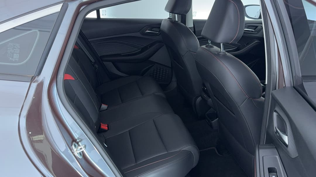 2024 MG Mg5 Essence, Automatic, 8371 km, Right Side Rear Door Cabin View