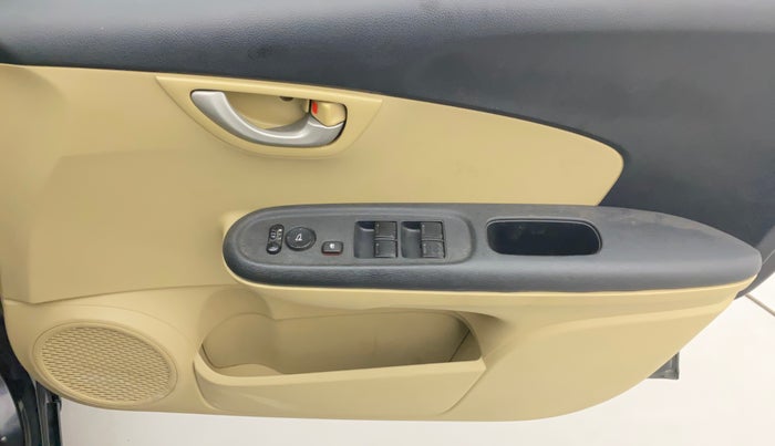 2014 Honda Amaze 1.2L I-VTEC VX AT, Petrol, Automatic, 75,100 km, Driver Side Door Panels Control