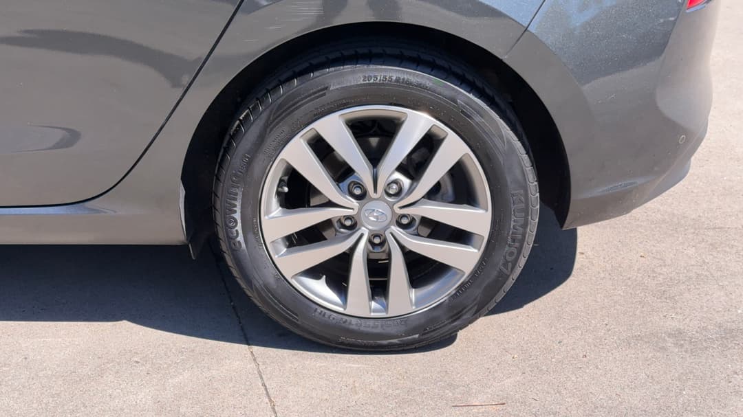 2020 Hyundai i30 Active, Automatic, 44511 km, Left Rear Wheel