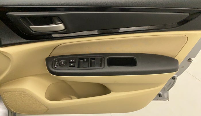 2021 Honda Amaze 1.2L I-VTEC V CVT, Petrol, Automatic, 18,288 km, Driver Side Door Panels Control