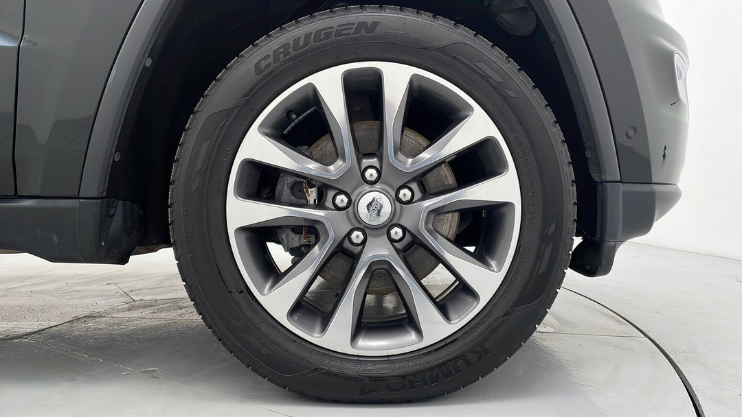 2017 Jeep Grand Cherokee Limited (4x4), Automatic, 135193 km, Right Front Wheel