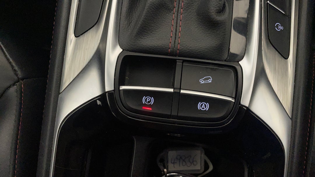 2020 MG HS Essence, Automatic, 83793 km, Handbrake