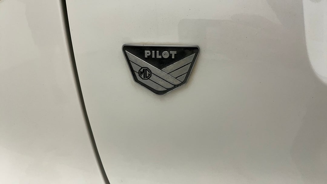 2020 MG HS Essence, Automatic, 83793 km, Badge (Boot Left Side)