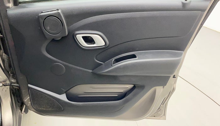 2018 Datsun Redi Go T(O) 1.0, Petrol, Manual, 26,193 km, Driver Side Door Panels Control