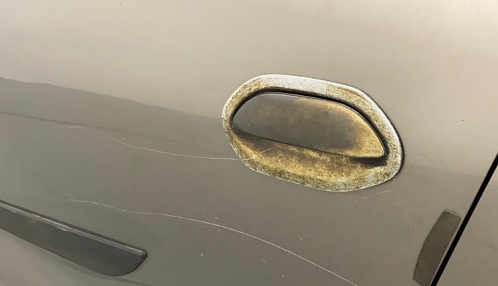 2018 Datsun Redi Go T(O) 1.0, Petrol, Manual, 26,193 km, Rear left door - Chrome on handle has slight discoularation