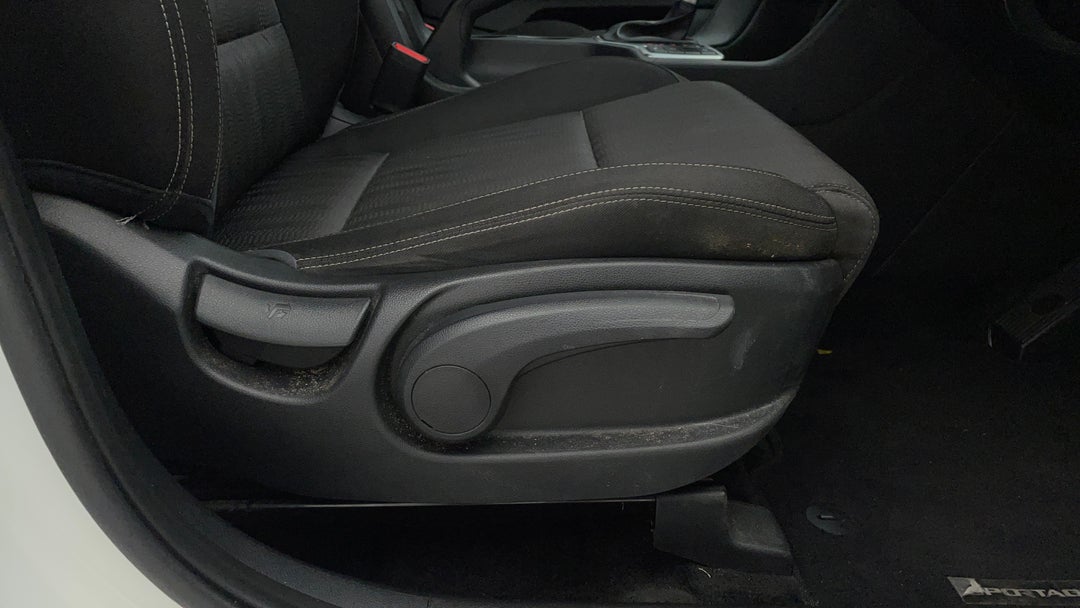 2019 Kia Sportage Si Premium (fwd), Automatic, 61911 km, Drivers Side Adjustment Panel