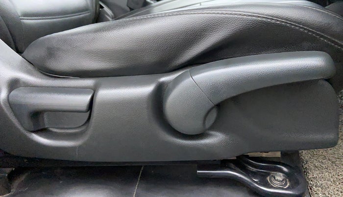 2018 Honda WR-V 1.2 i-VTEC VX MT, Petrol, Manual, 16,678 km, Driver Side Adjustment Panel