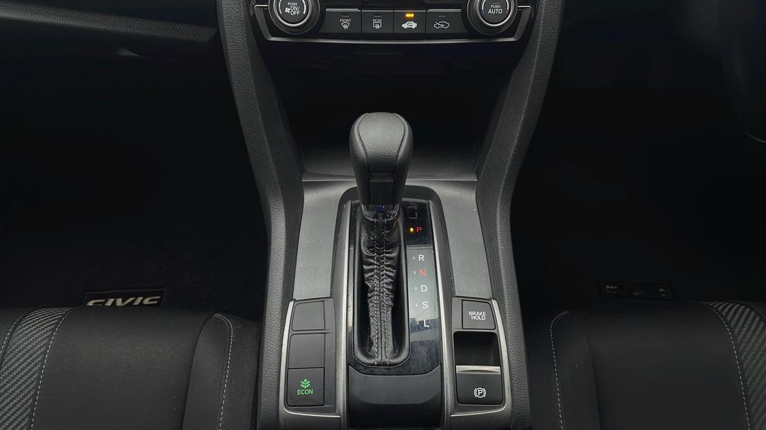 2017 Honda Civic Vti-s, Automatic, 119705 km, Gear Lever 