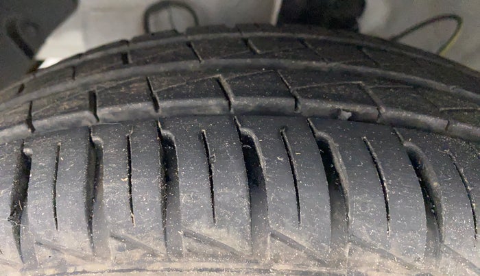 2022 Hyundai NEW SANTRO SPORTZ EXECUTIVE MT CNG, CNG, Manual, 2,077 km, Left Front Tyre Tread
