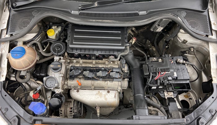 2011 Volkswagen Vento TRENDLINE PETROL, Petrol, Manual, 74,037 km, Engine Bonet View
