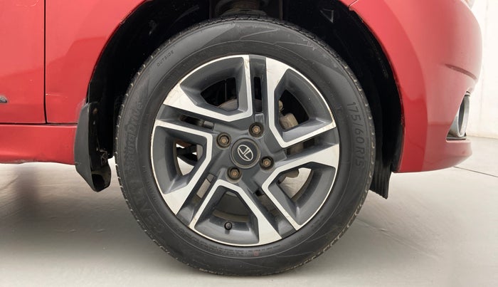 2019 Tata Tiago XZ PLUS PETROL, Petrol, Manual, 68,420 km, Right Front Wheel