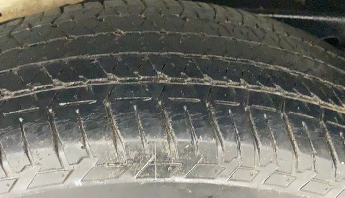 2018 Mahindra Scorpio S11 2WD, Diesel, Manual, 44,363 km, Left Rear Tyre Tread
