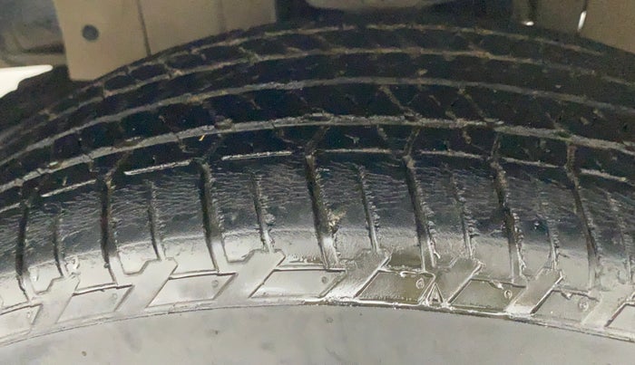 2018 Mahindra Scorpio S11 2WD, Diesel, Manual, 44,363 km, Right Front Tyre Tread