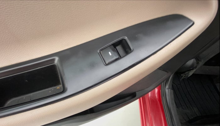 2018 Hyundai Elite i20 1.4 CRDI ASTA (O), Diesel, Manual, 26,844 km, Left rear window switch / handle - Switch/handle not functional