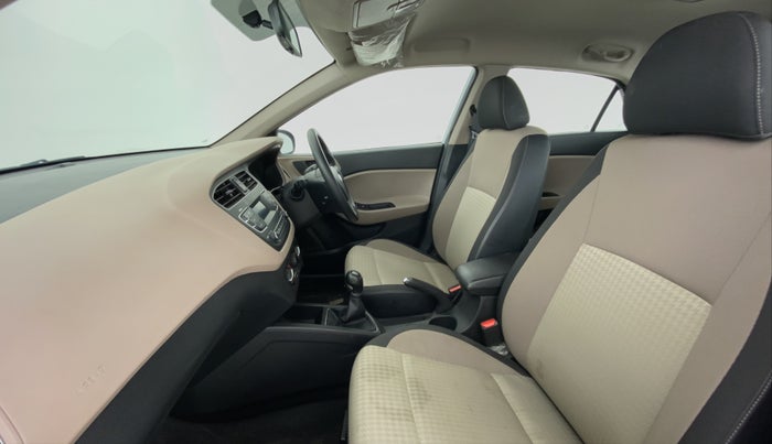 2019 Hyundai Elite i20 1.2 MAGNA PLUS VTVT, Petrol, Manual, 22,634 km, Right Side Front Door Cabin