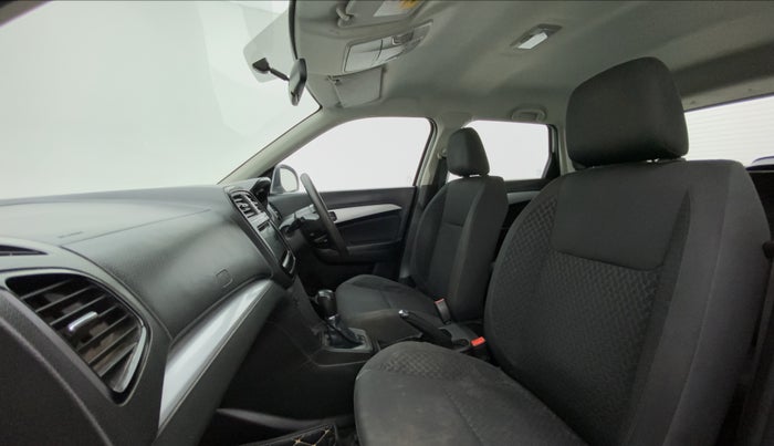 2020 Maruti Vitara Brezza ZXI AT SHVS, Petrol, Automatic, 49,024 km, Right Side Front Door Cabin