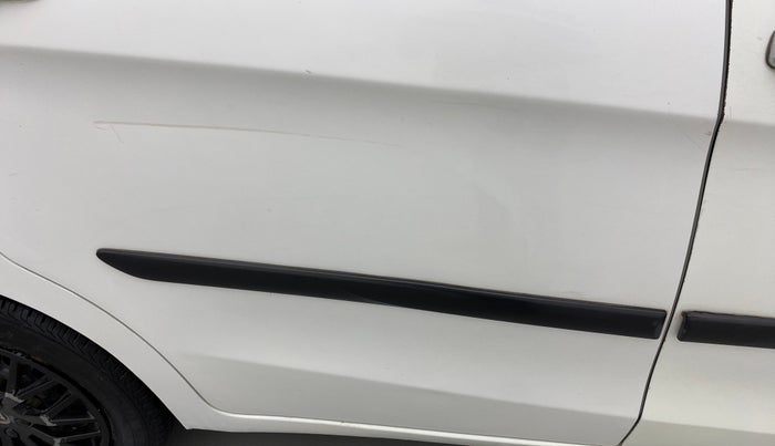 2017 Maruti Celerio VXI AMT, Petrol, Automatic, 1,20,703 km, Right rear door - Slightly dented