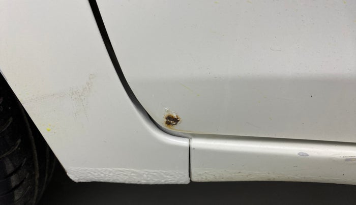 2017 Maruti Celerio VXI AMT, Petrol, Automatic, 1,20,703 km, Front passenger door - Slight discoloration