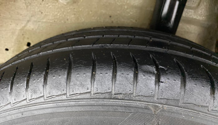 2017 Maruti Celerio VXI AMT, Petrol, Automatic, 1,20,703 km, Left Rear Tyre Tread
