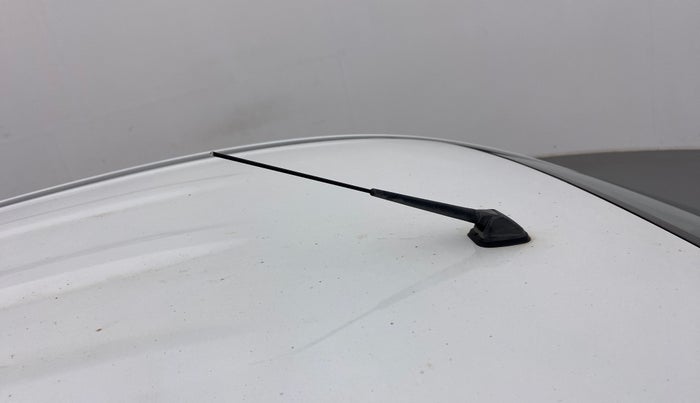 2017 Maruti Celerio VXI AMT, Petrol, Automatic, 1,20,703 km, Roof - Antenna has minor damage