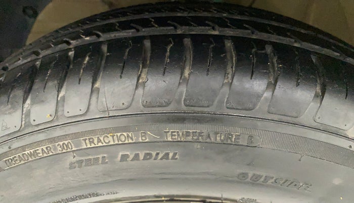 2018 Maruti Swift VDI, Diesel, Manual, 12,595 km, Left Front Tyre Tread