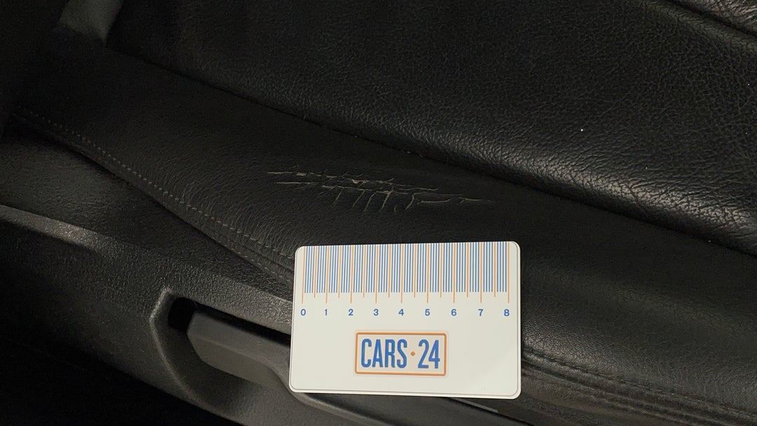 Seats Front RHS Wear