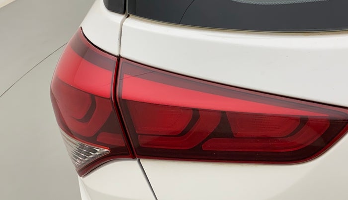2015 Hyundai Elite i20 ASTA 1.2, Petrol, Manual, 99,831 km, Left tail light - Minor scratches