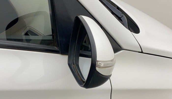 2015 Hyundai Elite i20 ASTA 1.2, Petrol, Manual, 99,831 km, Right rear-view mirror - Minor folding noise