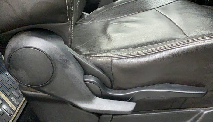 2019 Maruti XL6 ALPHA AT, Petrol, Automatic, 41,821 km, Driver Side Adjustment Panel