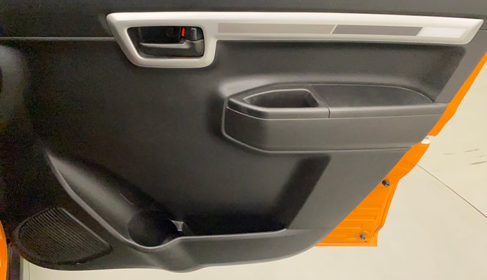 2021 Maruti S PRESSO VXI+, Petrol, Manual, 3,580 km, Driver Side Door Panels Control