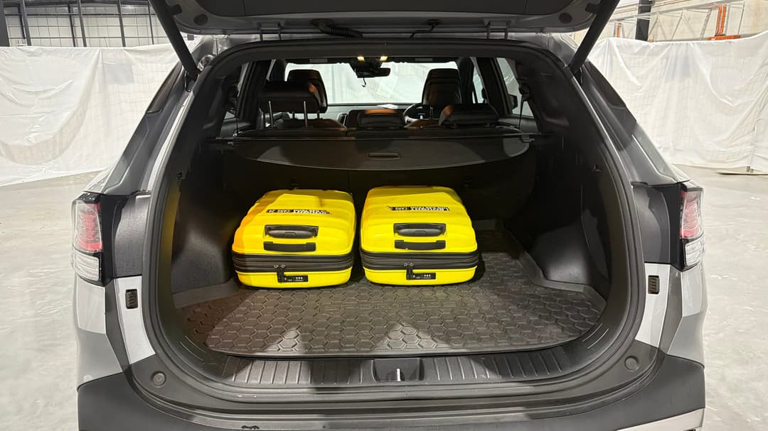 2022 Kia Sportage Sx+ (AWD), Automatic, 55904 km, Boot Inside View with Luggage