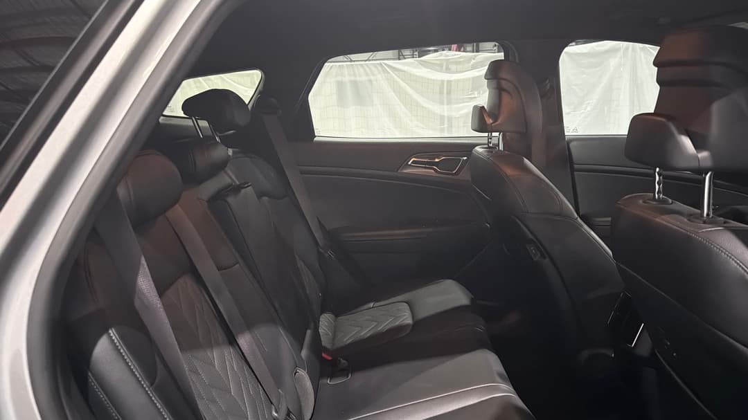 2022 Kia Sportage Sx+ (AWD), Automatic, 55904 km, Right Side Rear Door Cabin View