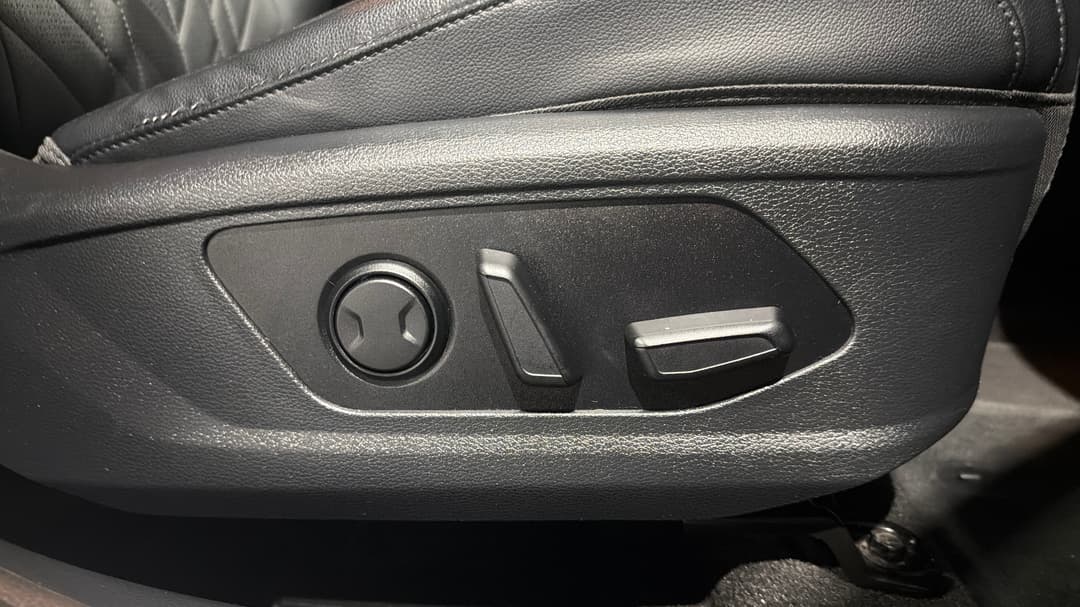 2022 Kia Sportage Sx+ (AWD), Automatic, 55904 km, Drivers Side Adjustment Panel