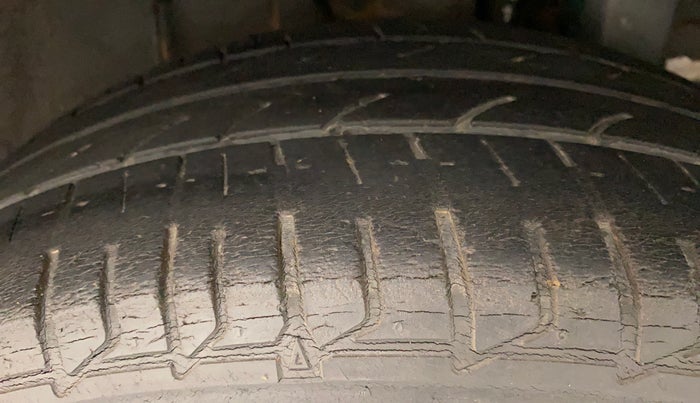 2018 Hyundai Elite i20 ASTA 1.2 (O), Petrol, Manual, 35,602 km, Left Rear Tyre Tread
