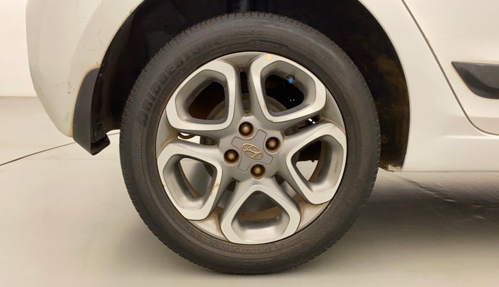 2018 Hyundai Elite i20 ASTA 1.2 (O), Petrol, Manual, 35,602 km, Right Rear Wheel