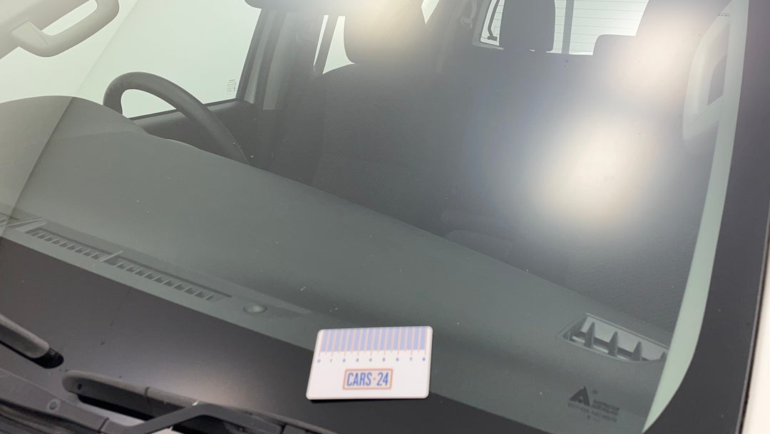 2019 Toyota Hilux Workmate, Automatic, 51659 km, Windshield Front Chip