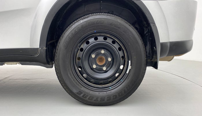 2019 Mahindra XUV500 W7 FWD, Diesel, Manual, 57,949 km, Left Rear Wheel