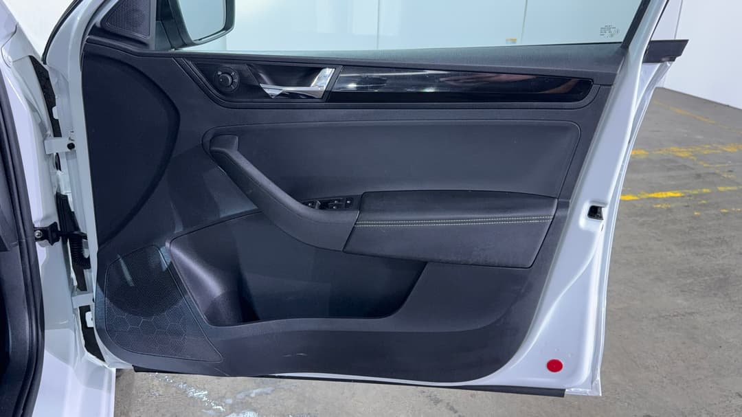 2018 SKODA Rapid Spaceback 92 Tsi, Automatic, 100615 km, Speaker View