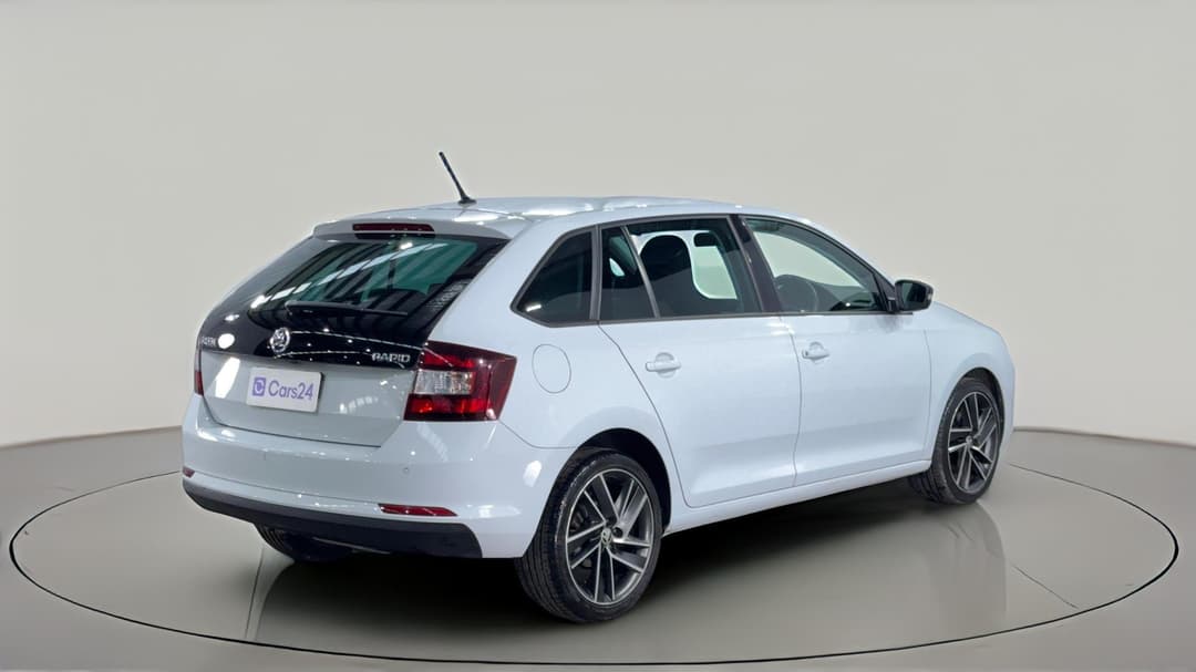 2018 SKODA Rapid Spaceback 92 Tsi, Automatic, 100615 km, Right Back Diagonal (45- Degree) View