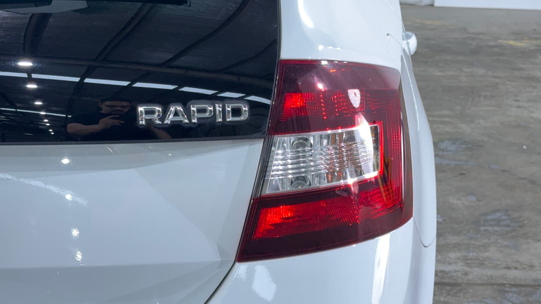 2018 SKODA Rapid Spaceback 92 Tsi, Automatic, 100615 km, Badge (Boot Right Side)