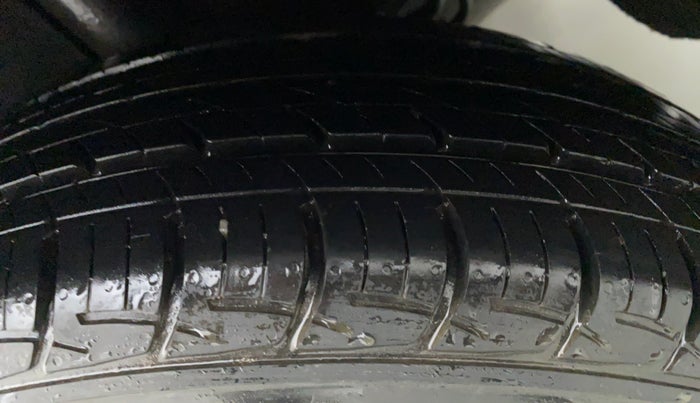 2018 Maruti Baleno DELTA PETROL 1.2, Petrol, Manual, 11,586 km, Left Rear Tyre Tread