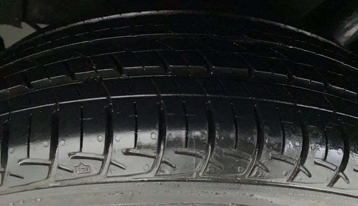2018 Maruti Baleno DELTA PETROL 1.2, Petrol, Manual, 11,586 km, Right Rear Tyre Tread
