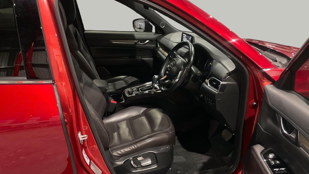 2020 Mazda CX-5 Akera (AWD), Automatic, 65727 km, Right Side Front Door Cabin View