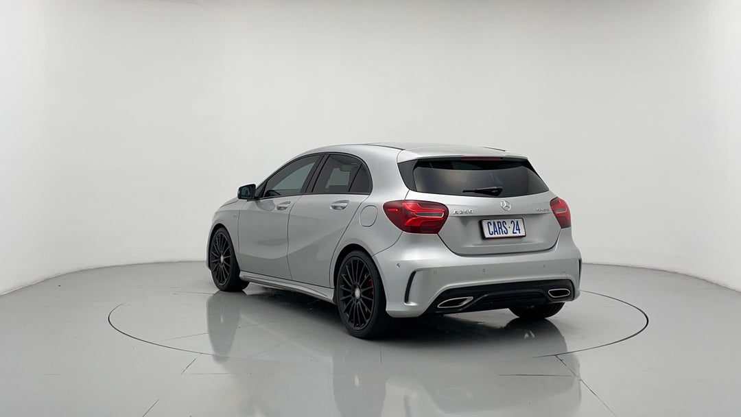 Left Back Diagonal (45- Degree) View